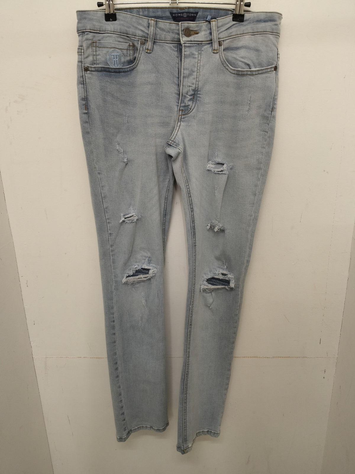Signature Denim Rip And Repair Light Wash